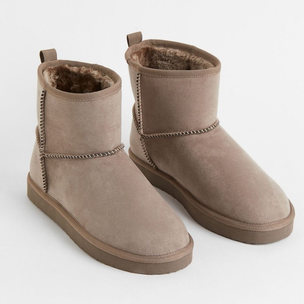 H&M Men's Warm Lined Slip on Beige Boots Size 10.5 NEW with Tags
